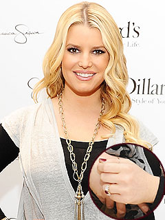 DiamondIdeals Jessica Simpson Engaged A Look At Her Wedding Ring